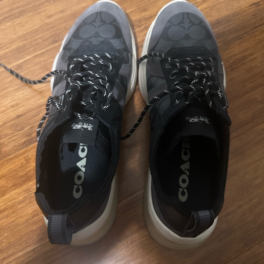 Coach shoes - Picture 2 of 8